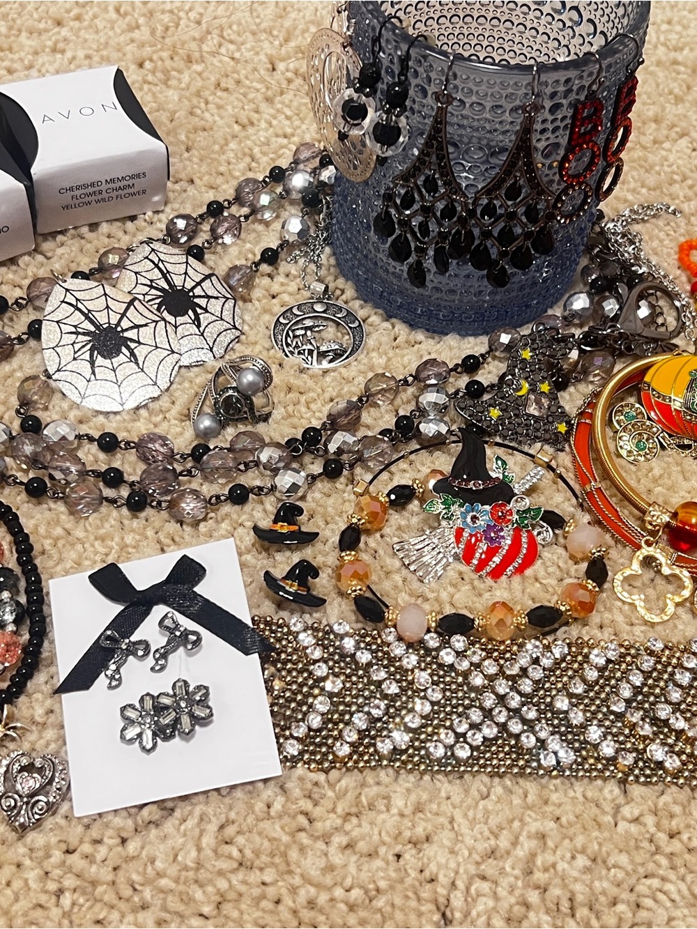 Gothic & Halloween jewelry jar